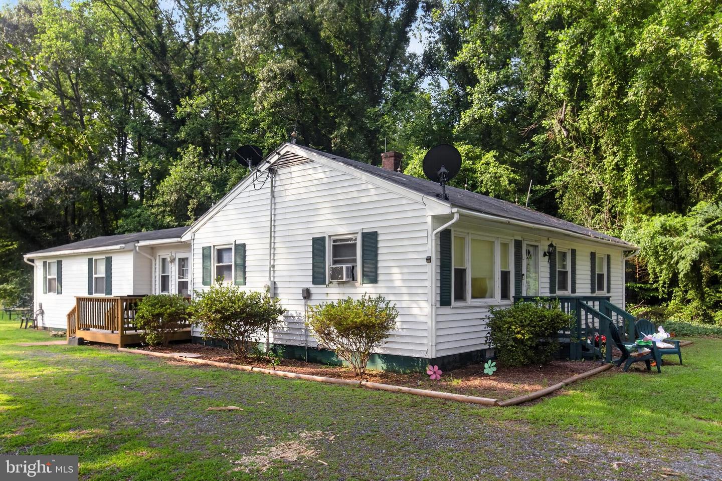 267 Rocky Neck Rd Property Photo 24