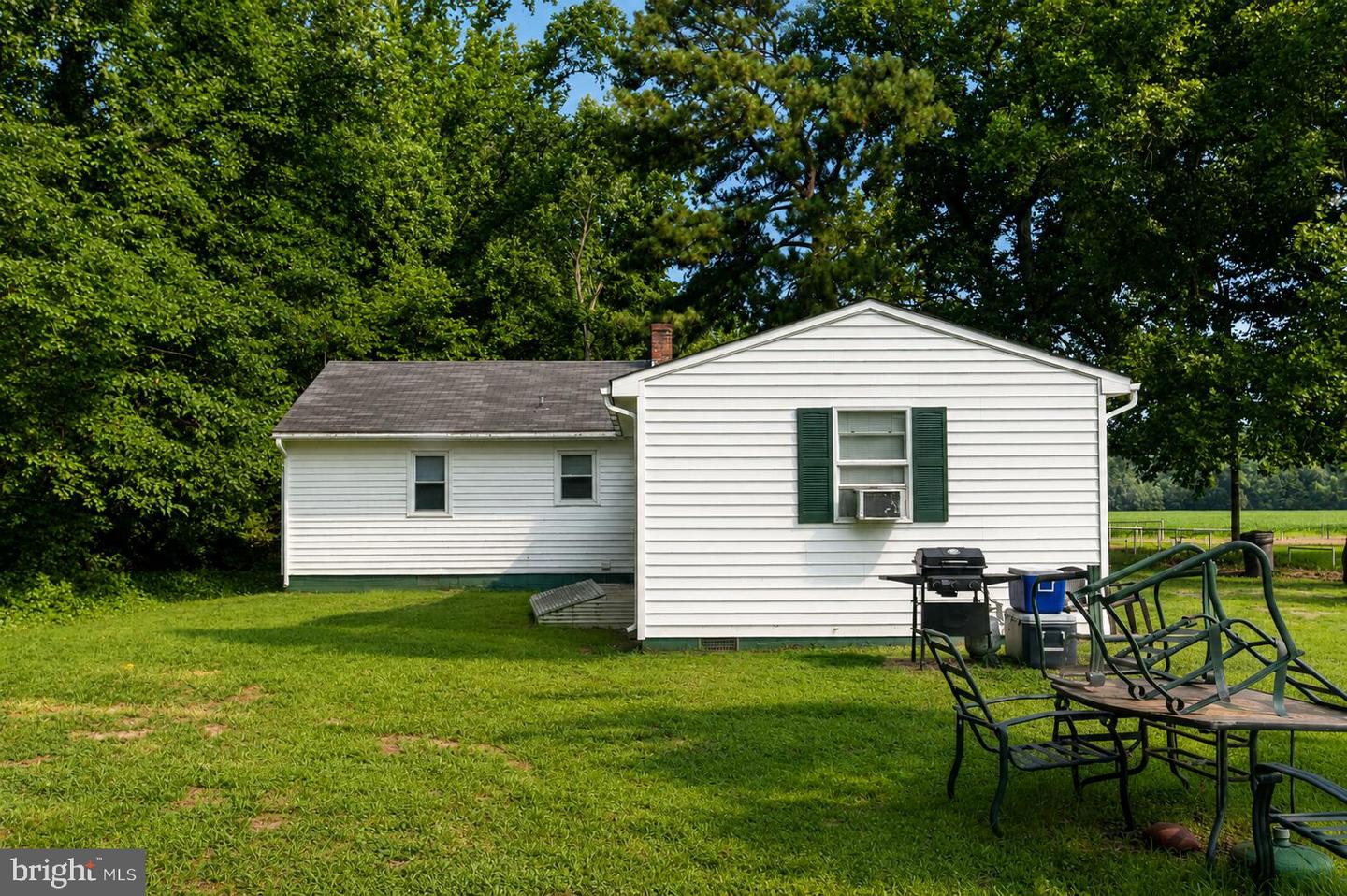 267 Rocky Neck Rd Property Photo 28