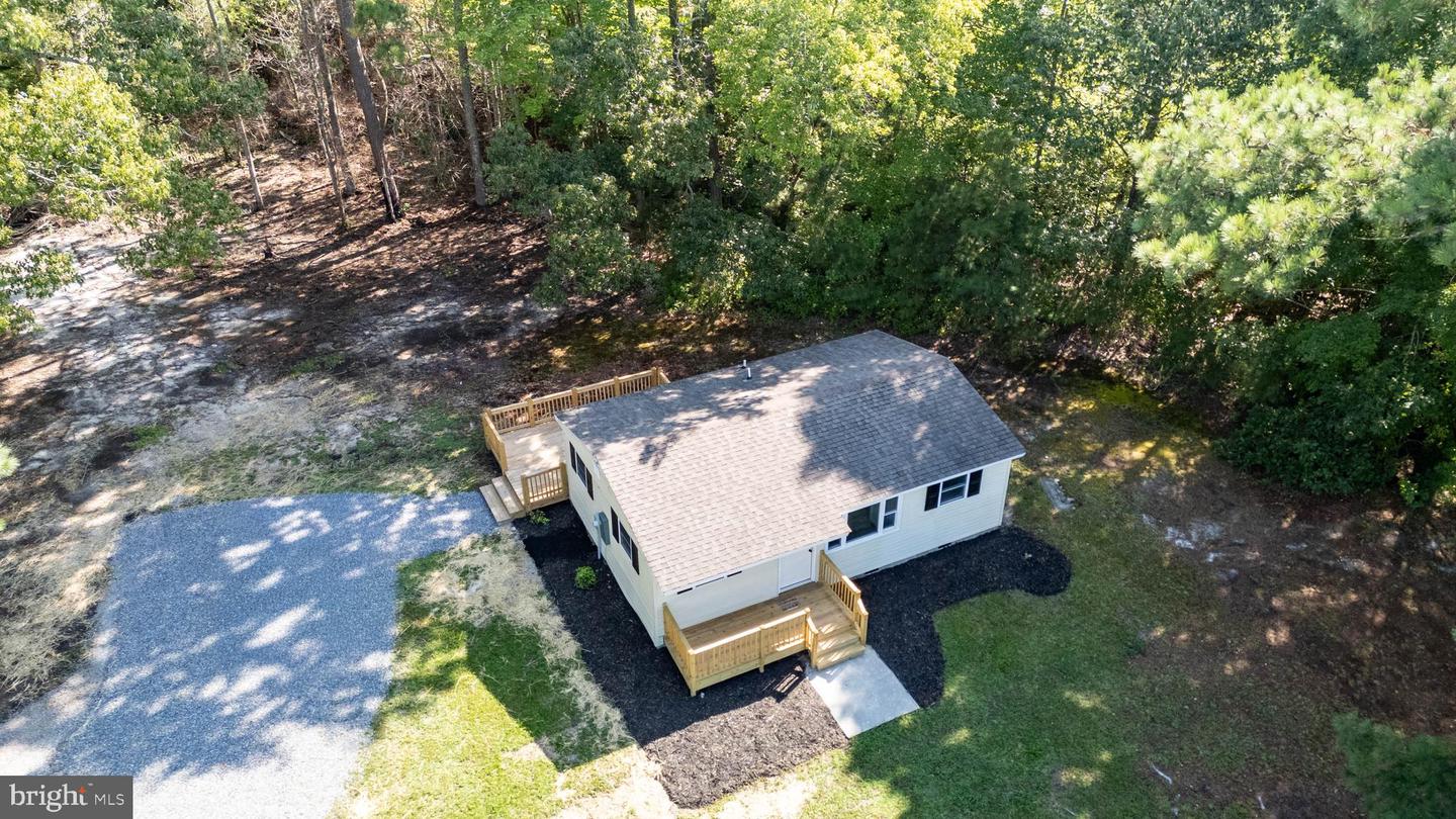 2029 Bluff Point Rd Property Photo 11
