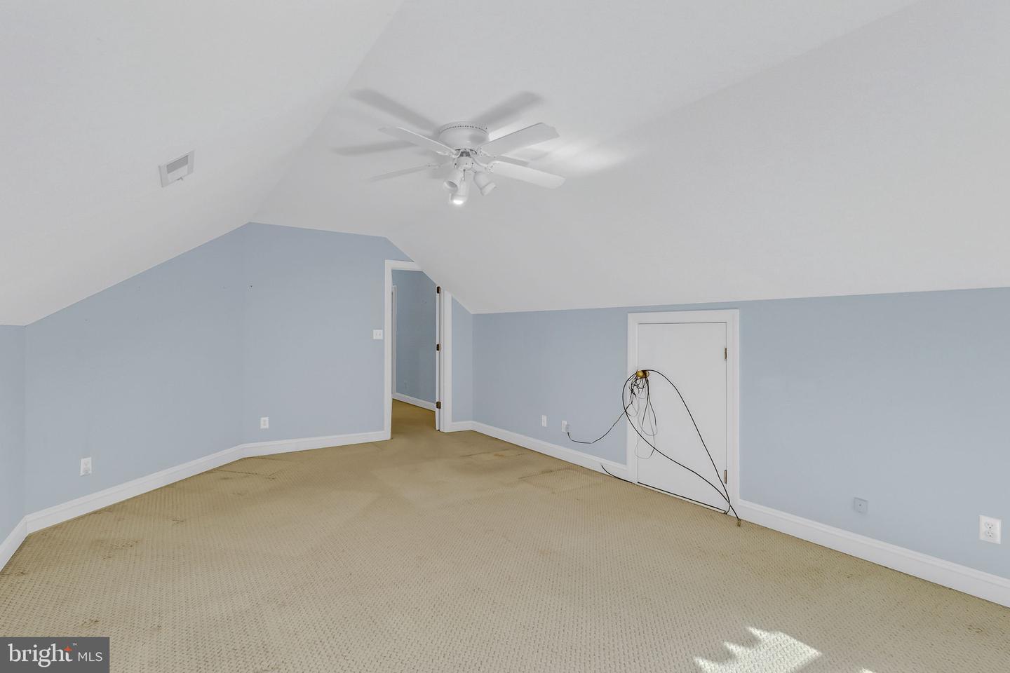 50 Cedardale Ln Property Photo 23