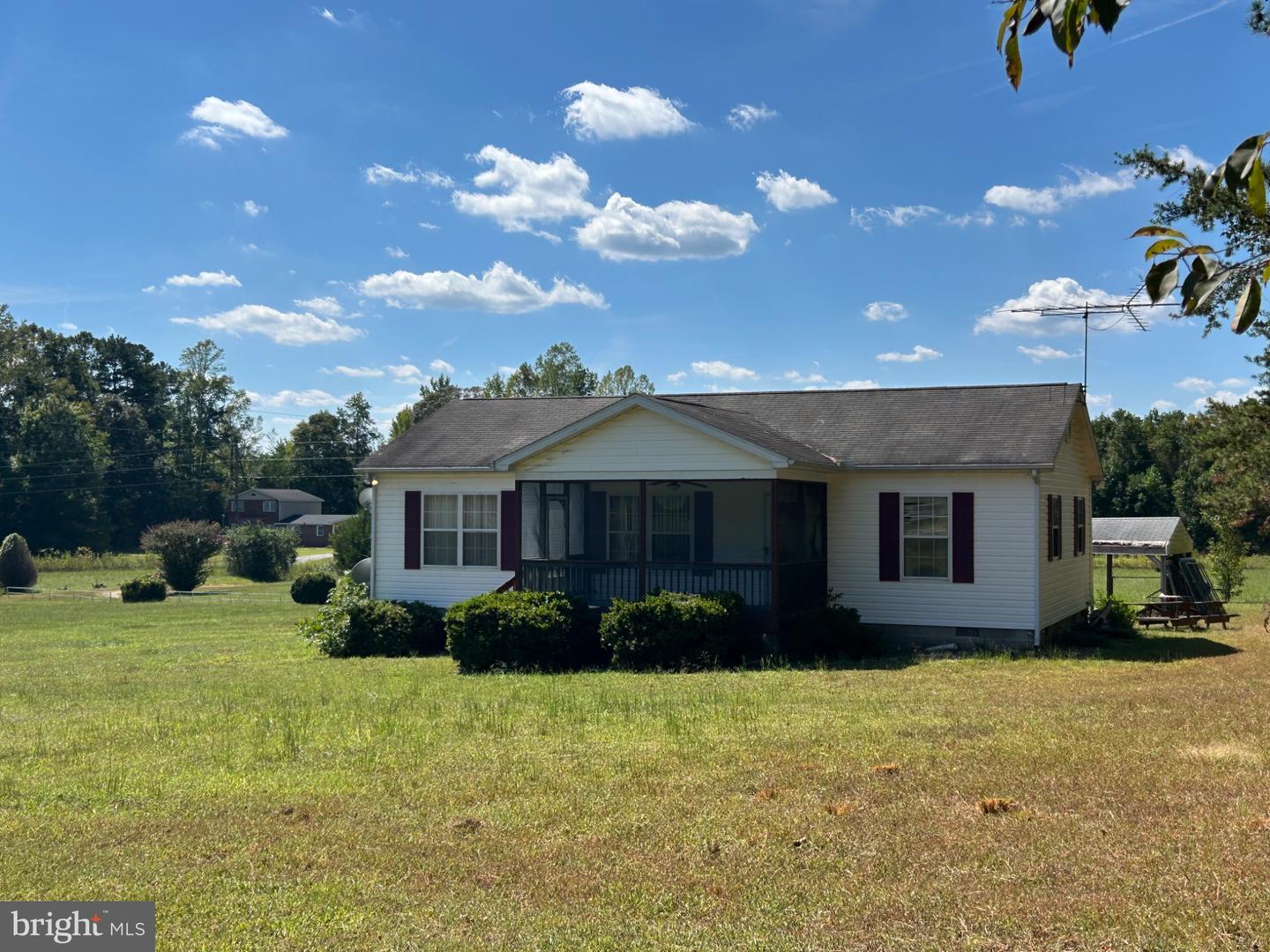2610 Mary Ball Rd Property Photo 2