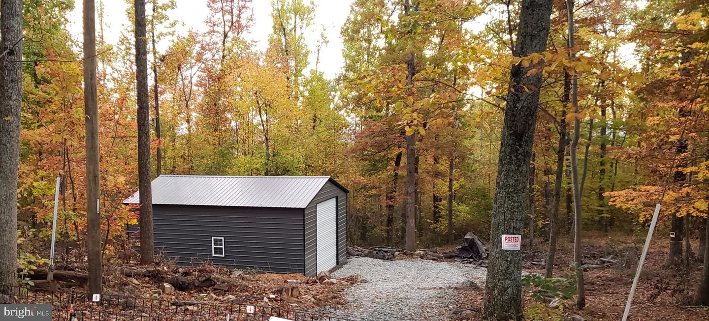 Flat Top Rd Property Photo