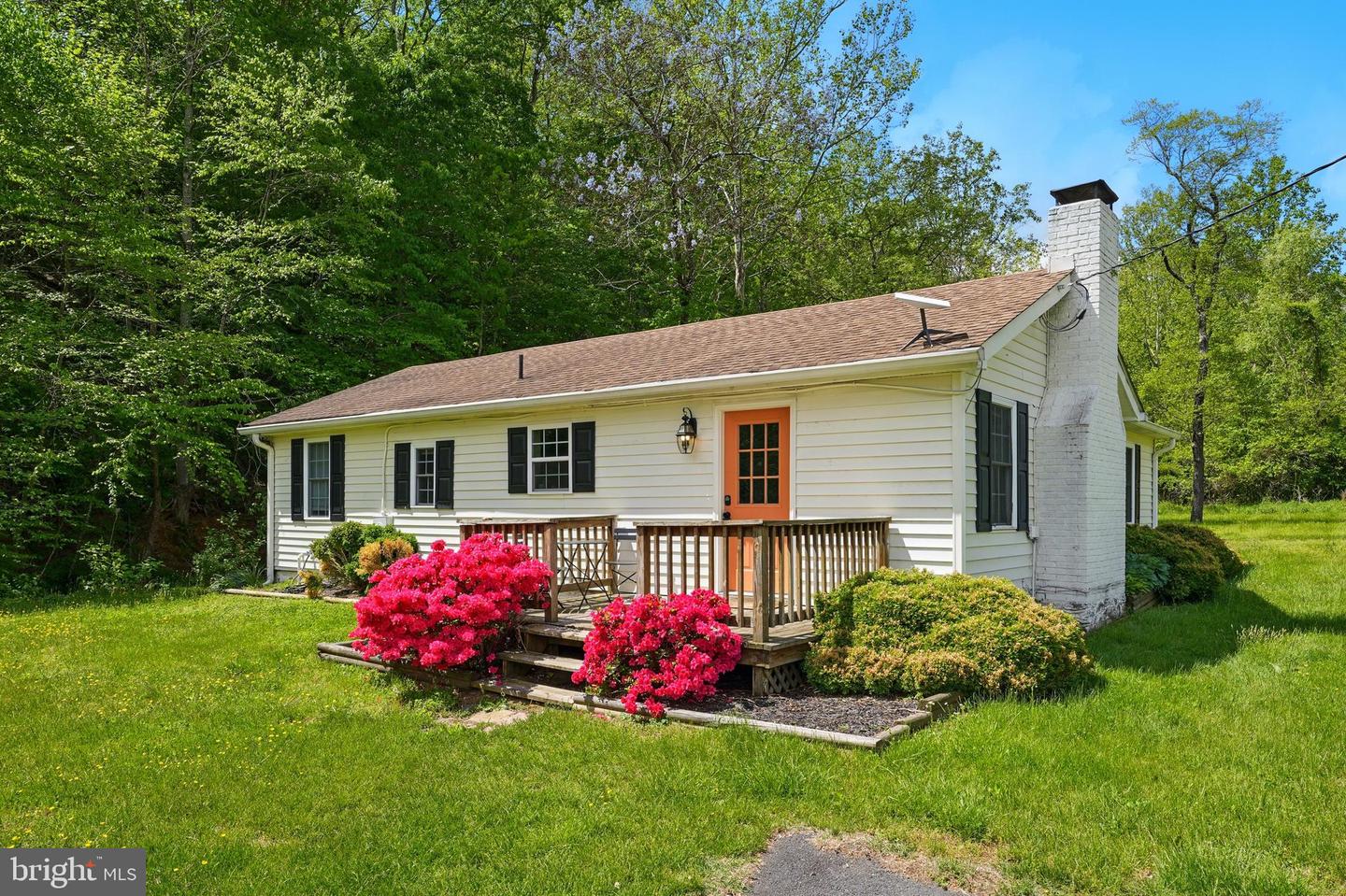 1195 Quaker Run Rd Property Photo