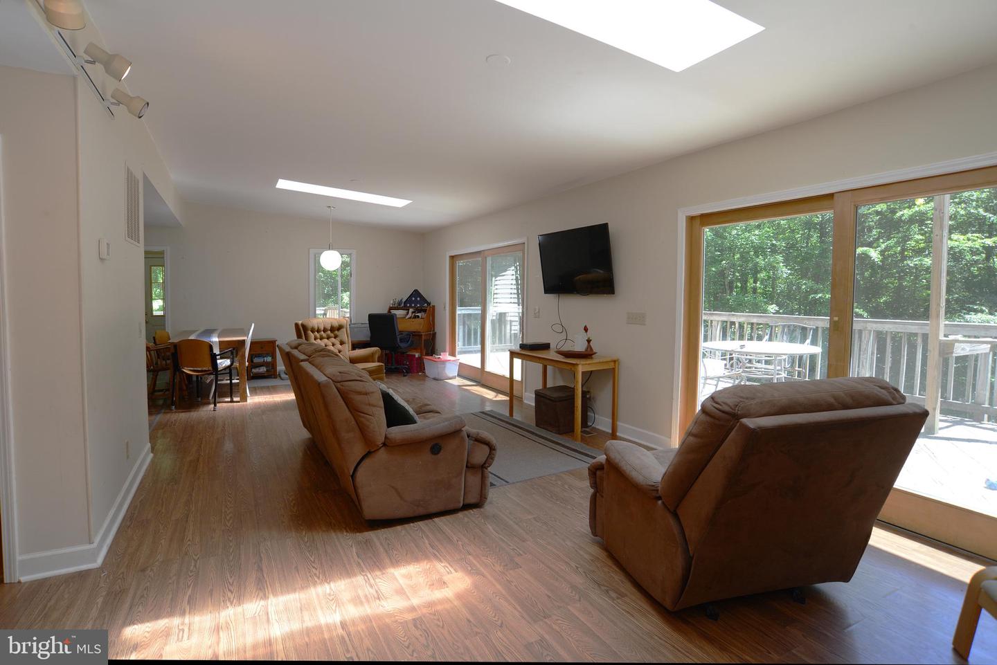 1298 Covered Bridge Dr Property Photo 7
