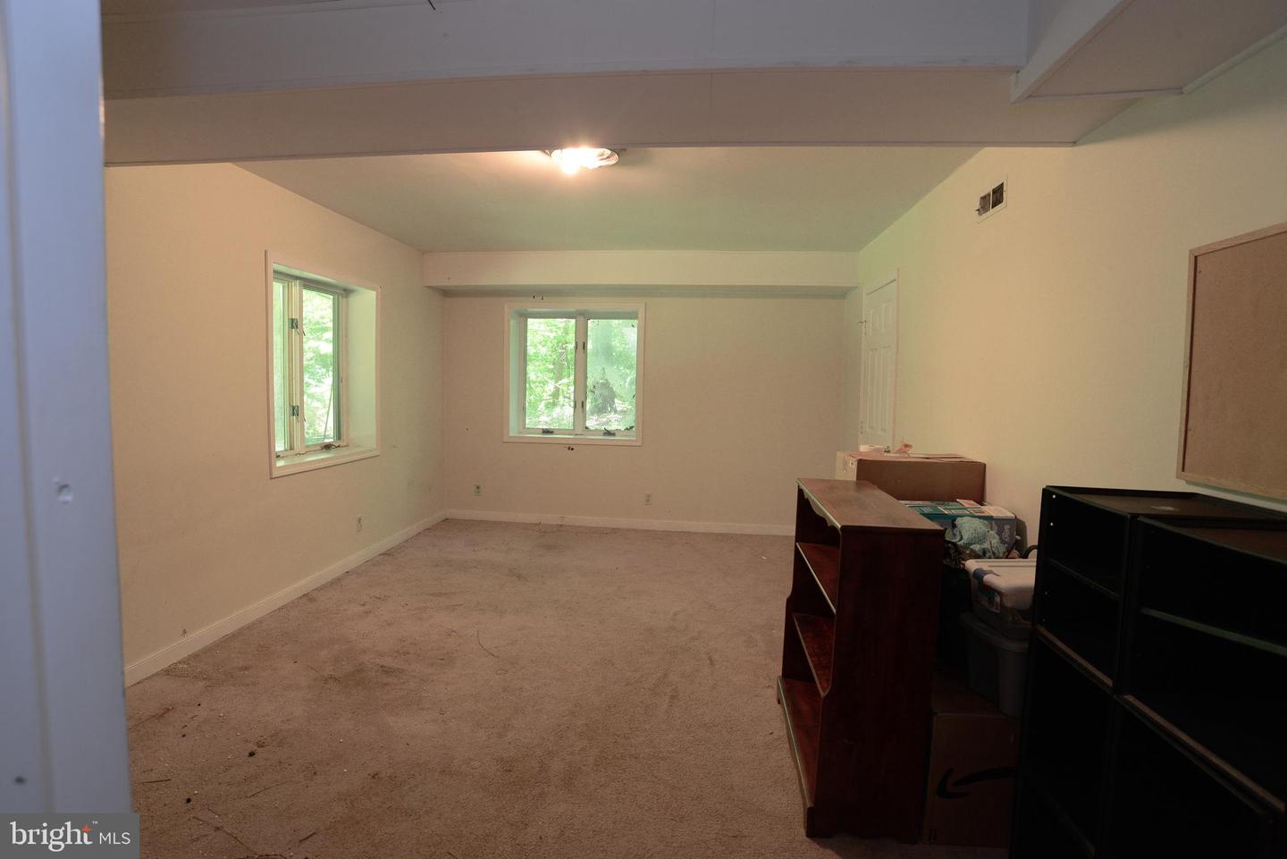 1298 Covered Bridge Dr Property Photo 18