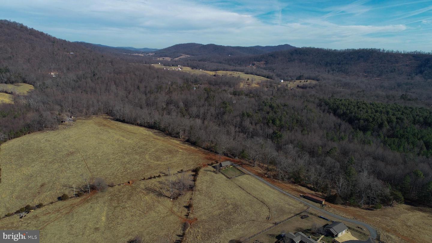 Hurt Hollow Rd Property Photo 2
