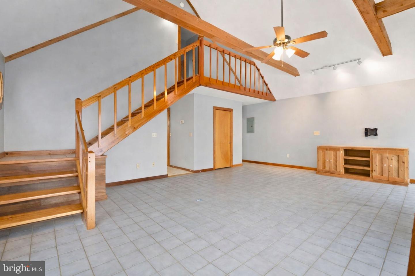 453 Lost Valley Rd Property Photo 8