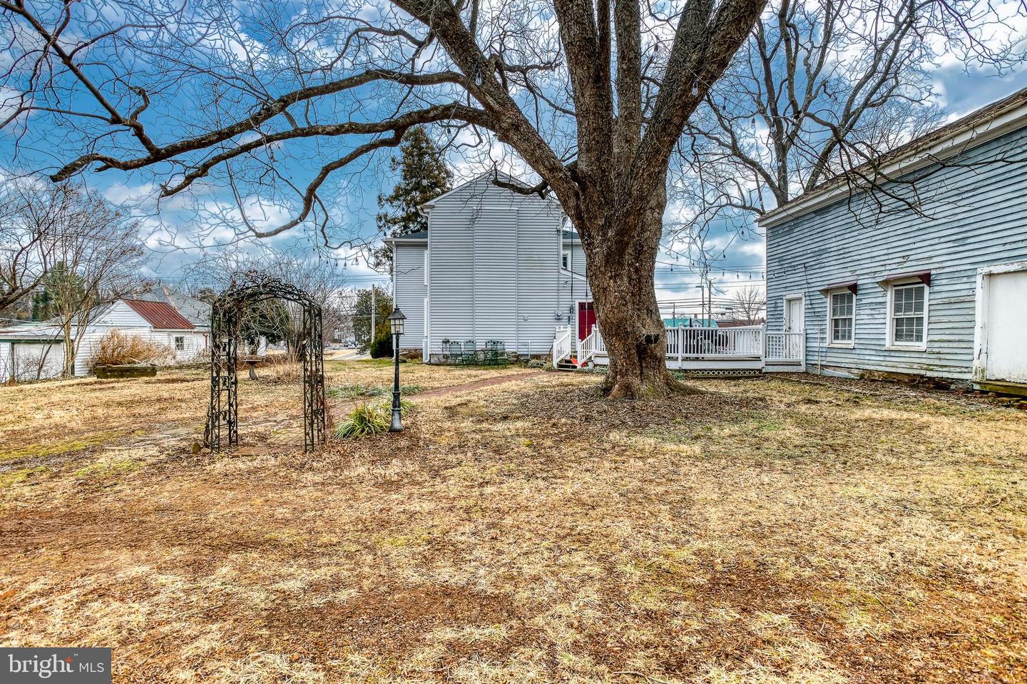 319 N Main St Property Photo 41