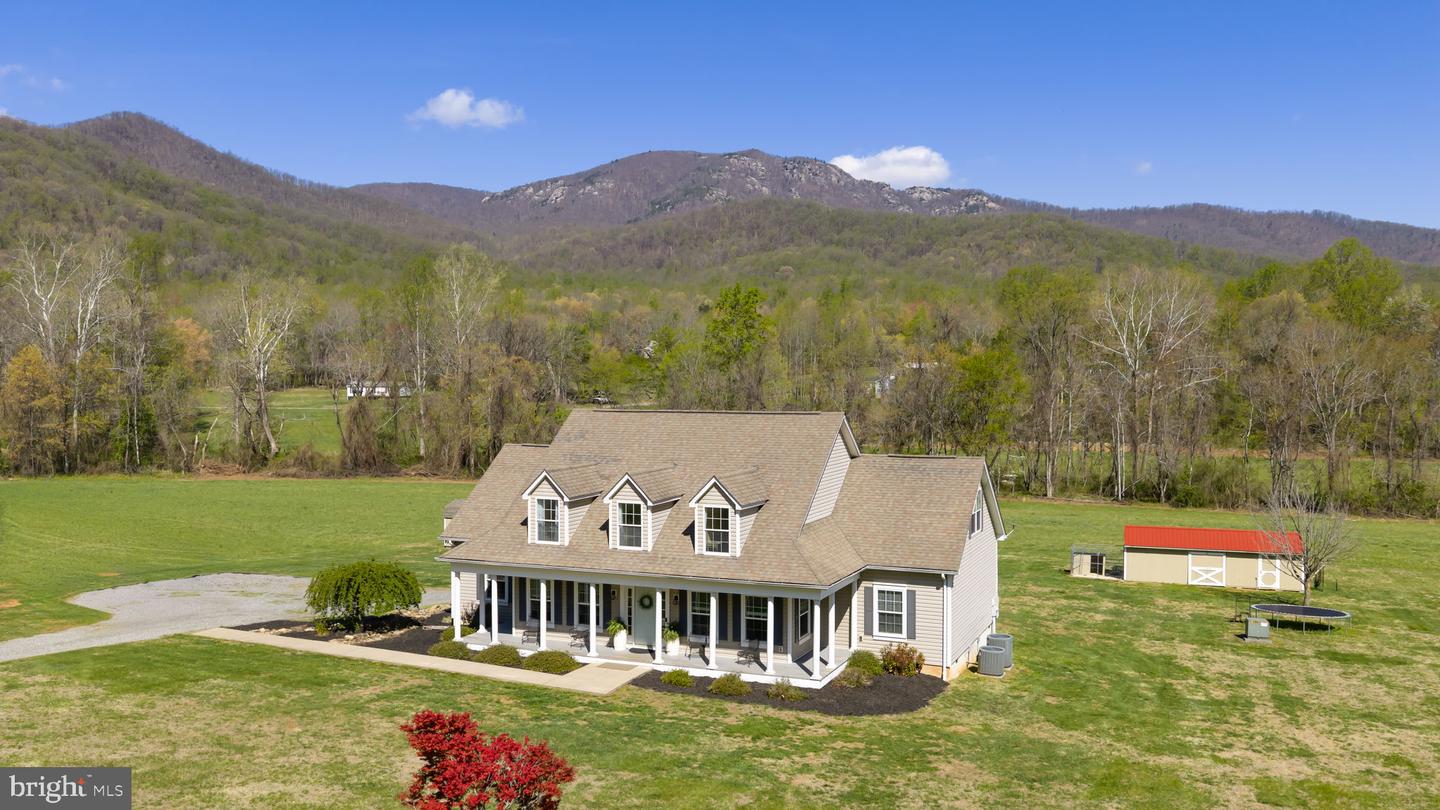 3063 Etlan Road Property Photo 2