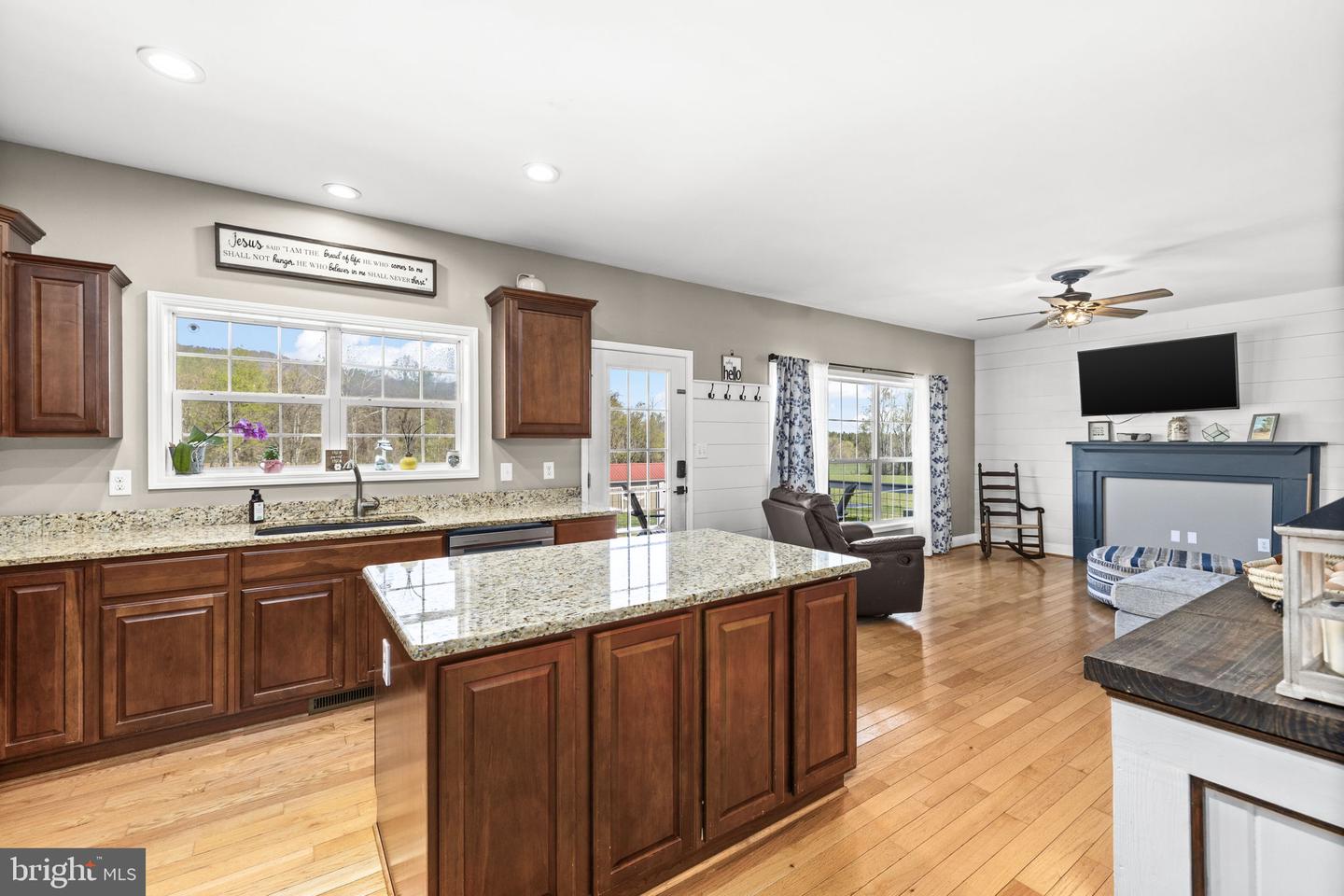 3063 Etlan Road Property Photo 10