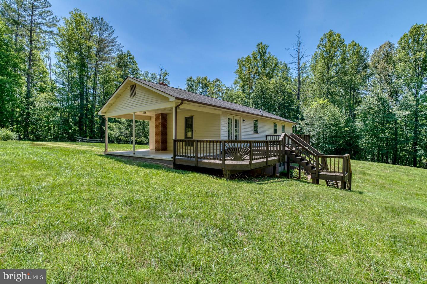 803 Weaver Hollow Rd Property Photo 27