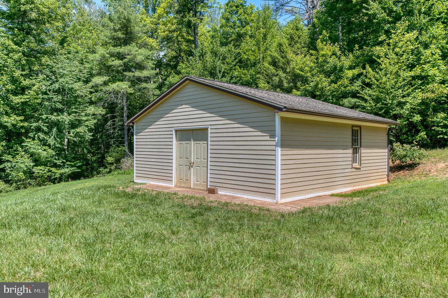 803 Weaver Hollow Rd Property Photo 33