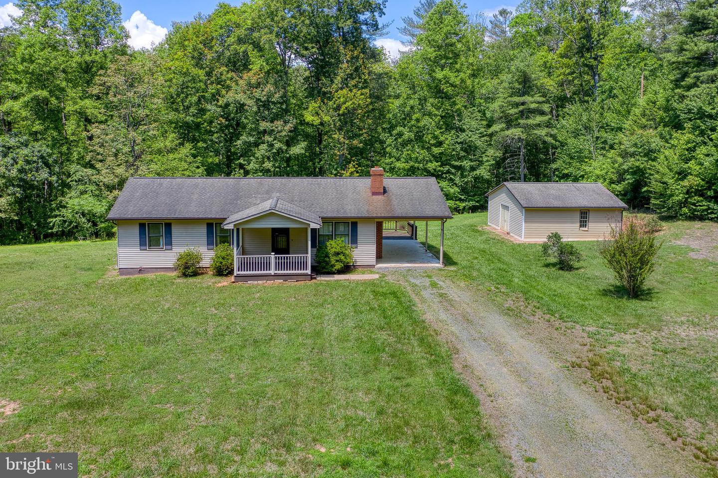803 Weaver Hollow Rd Property Photo 40