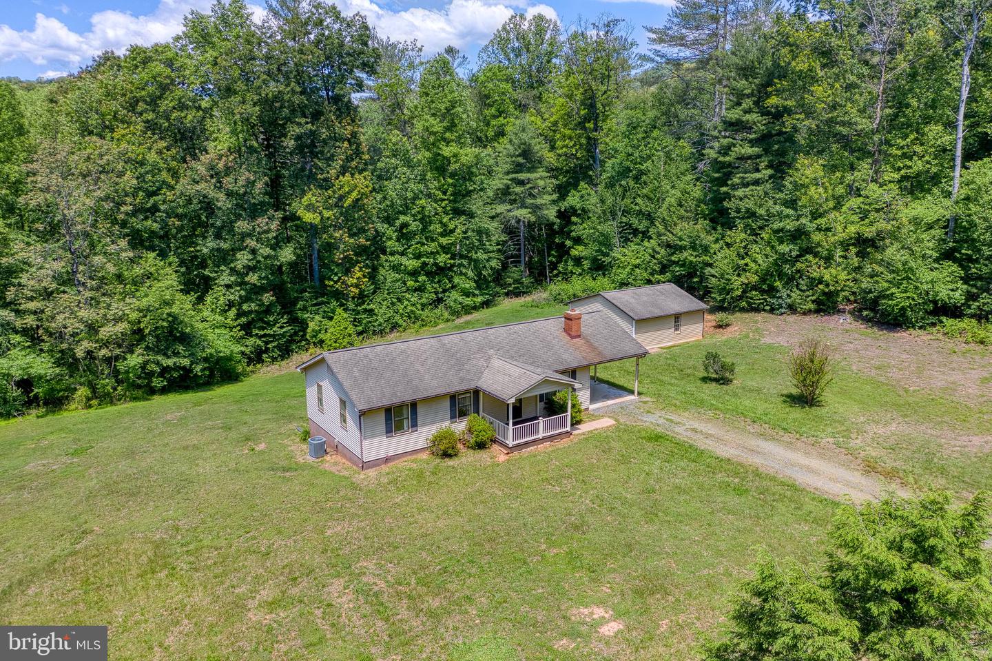 803 Weaver Hollow Rd Property Photo 41