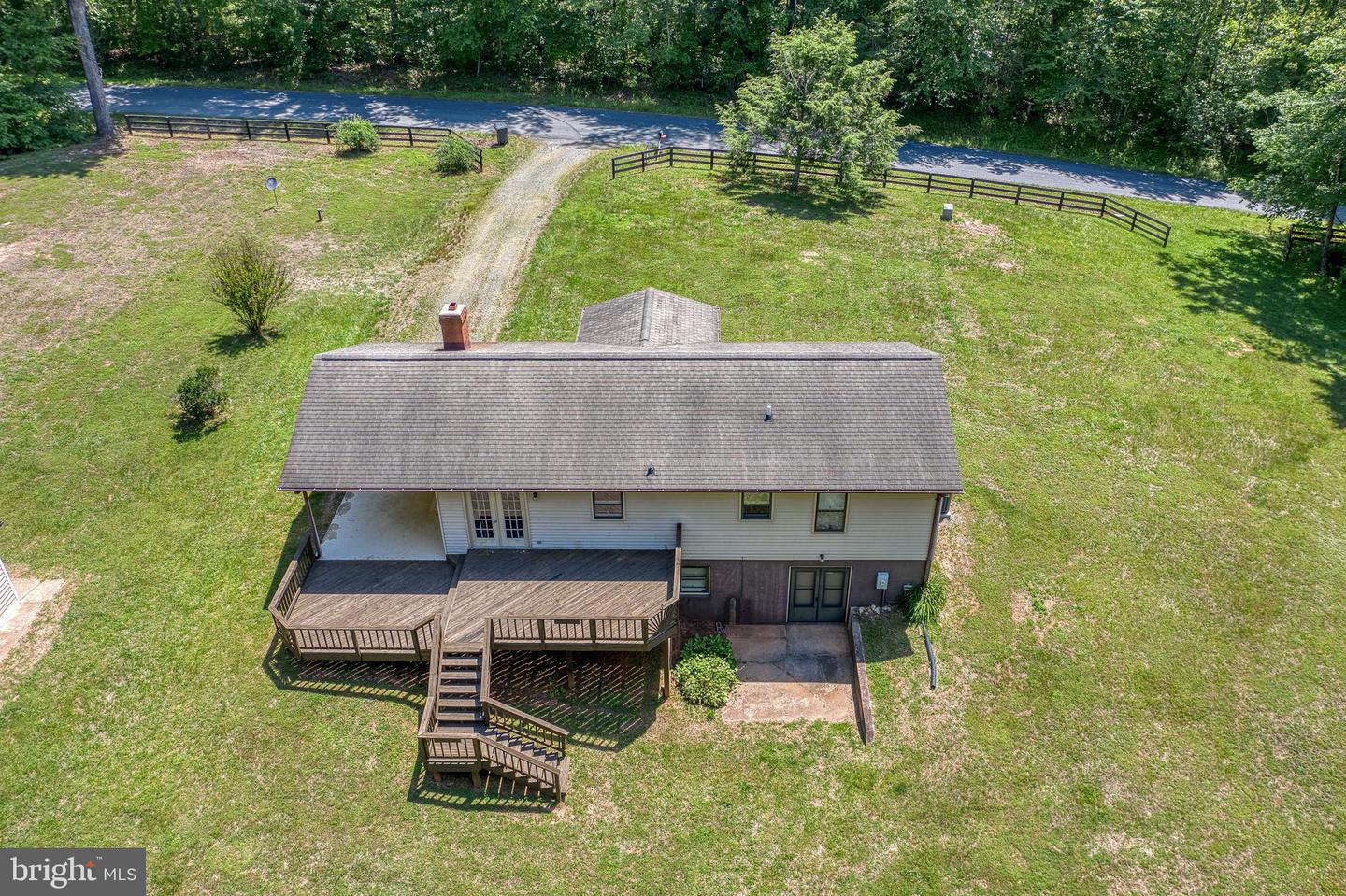 803 Weaver Hollow Rd Property Photo 44