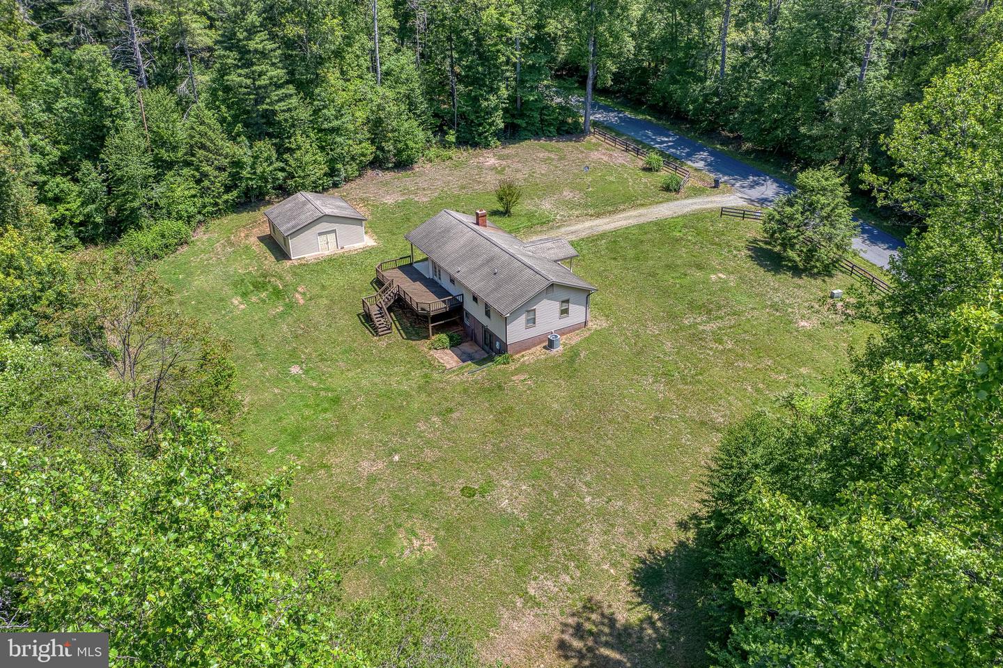 803 Weaver Hollow Rd Property Photo 45