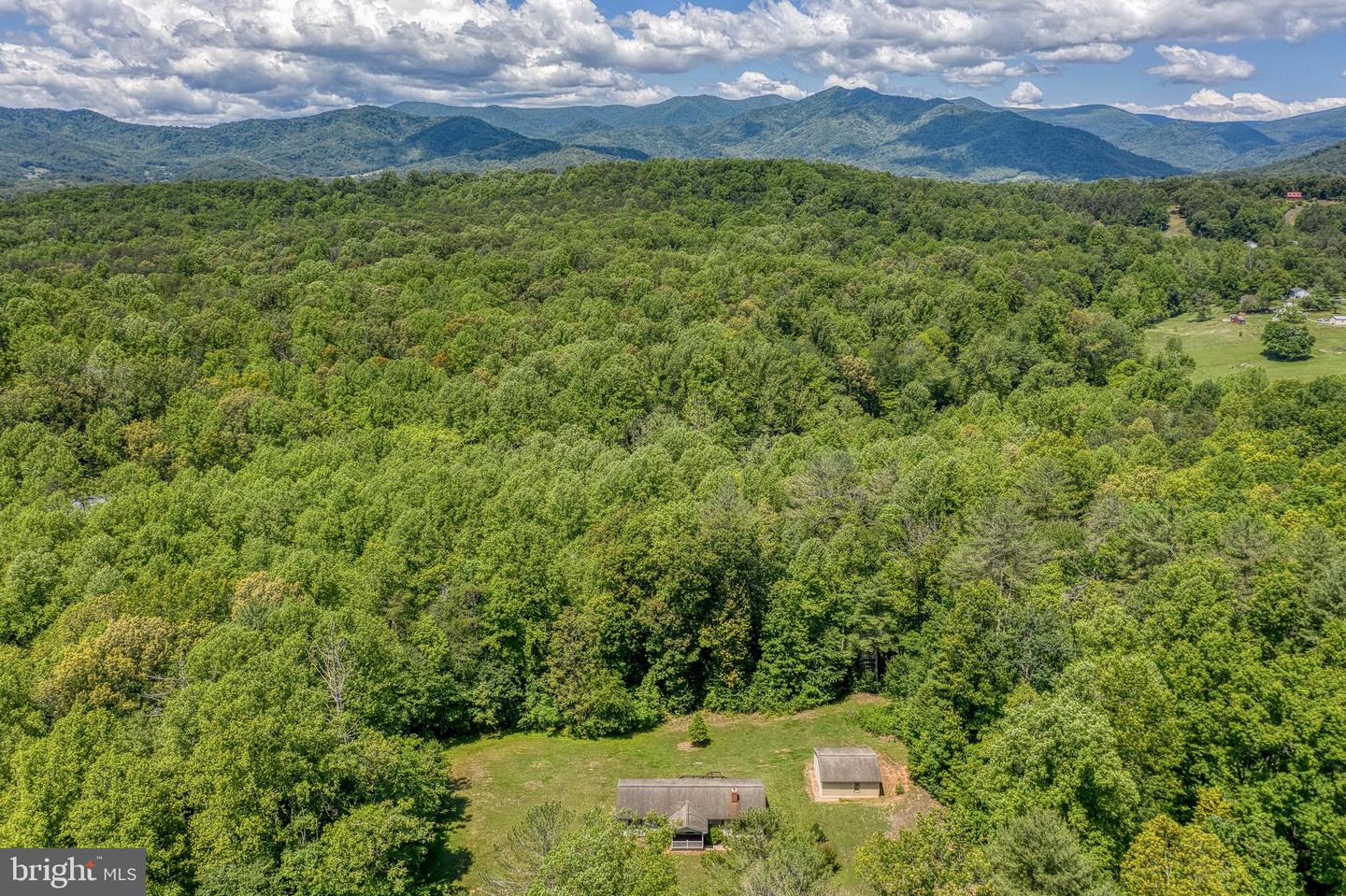 803 Weaver Hollow Rd Property Photo 53