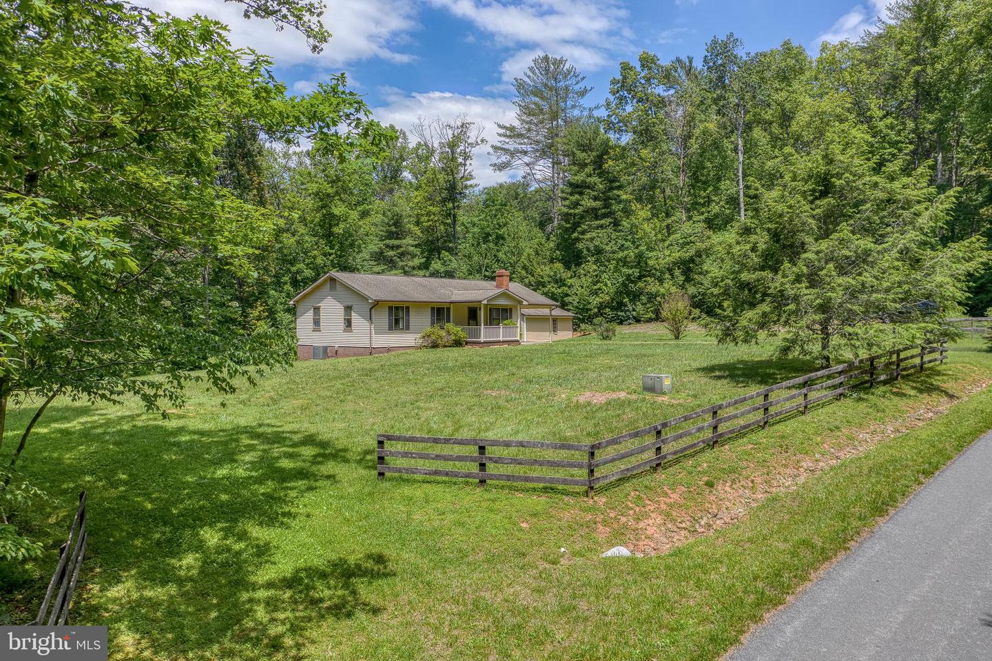 803 Weaver Hollow Rd Property Photo 67