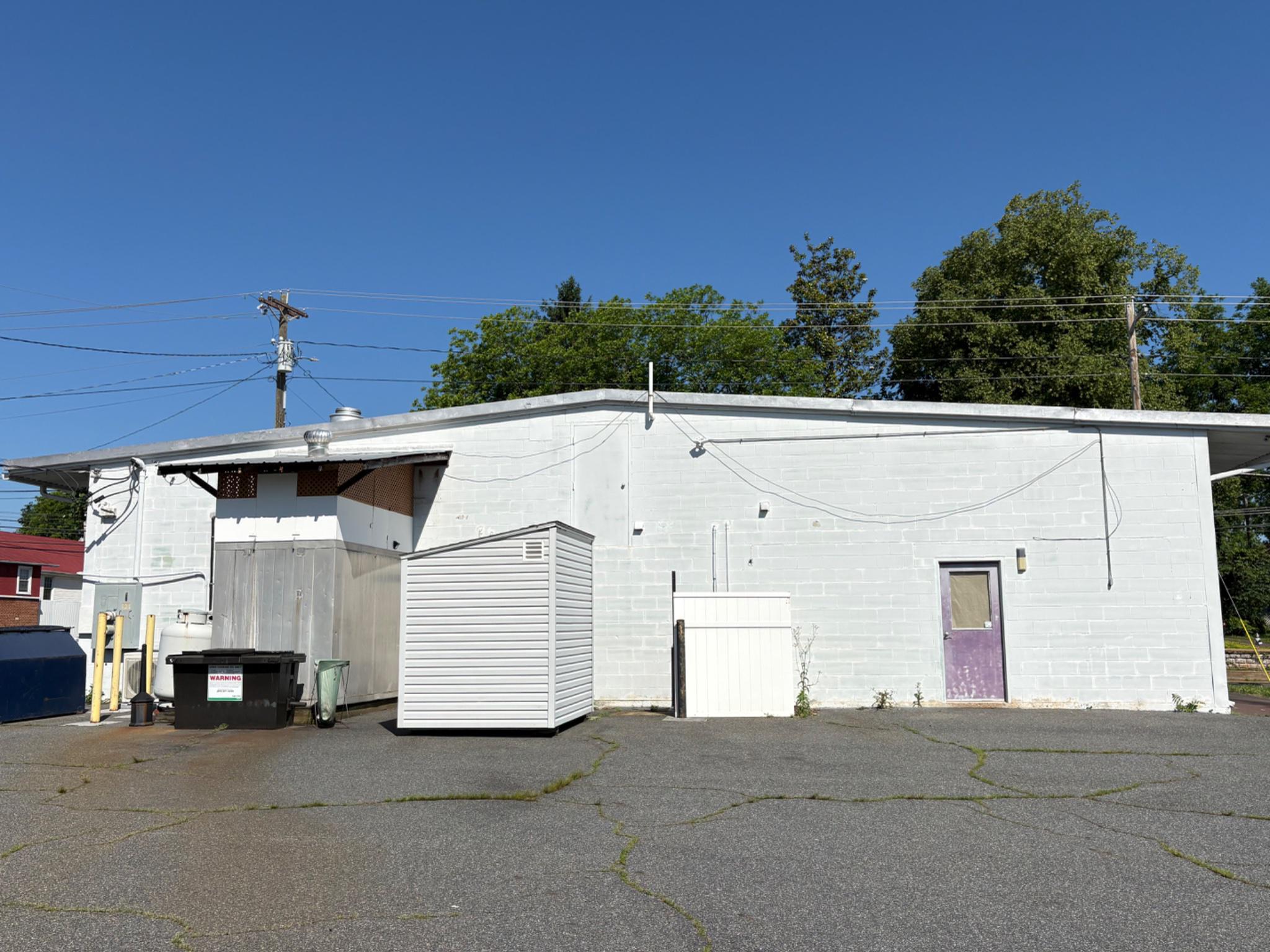 312 N Main St Property Photo 11