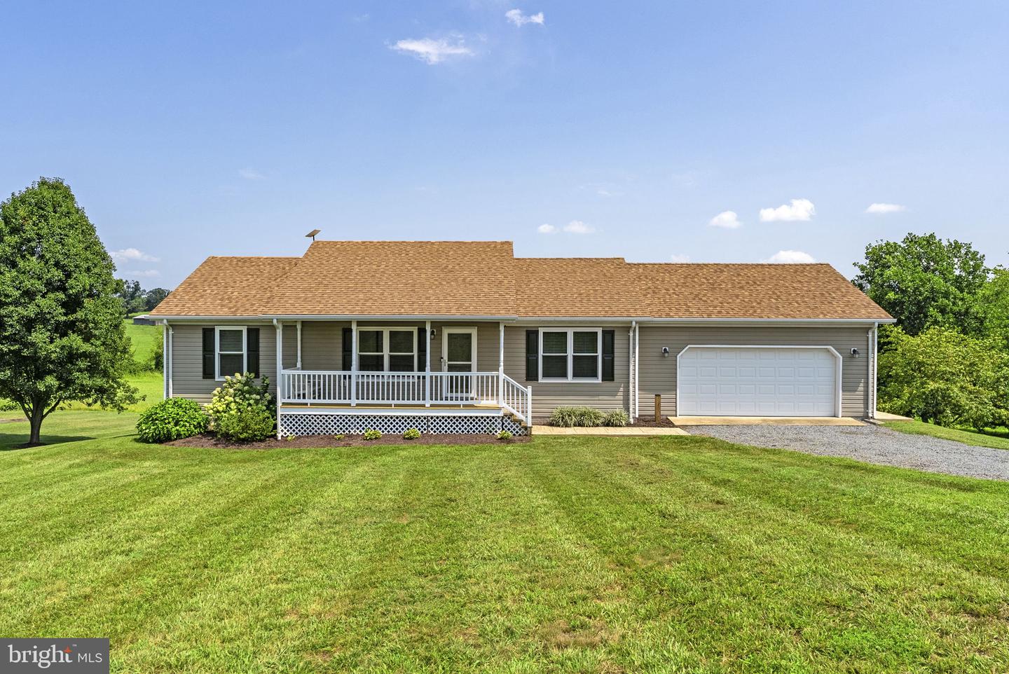 1388 Novum Church Property Photo 3
