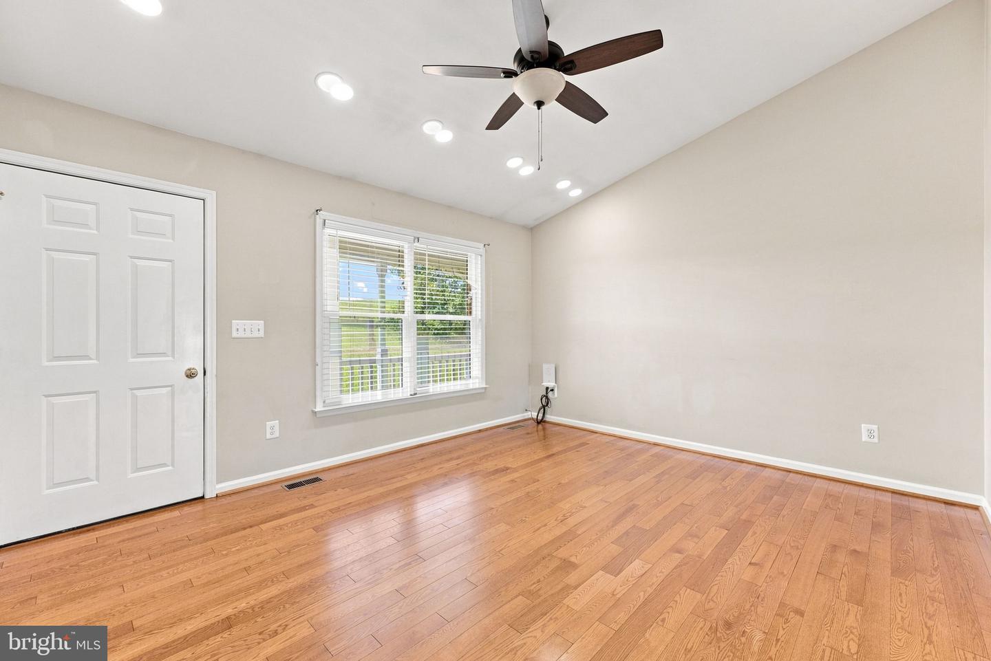 1388 Novum Church Property Photo 13