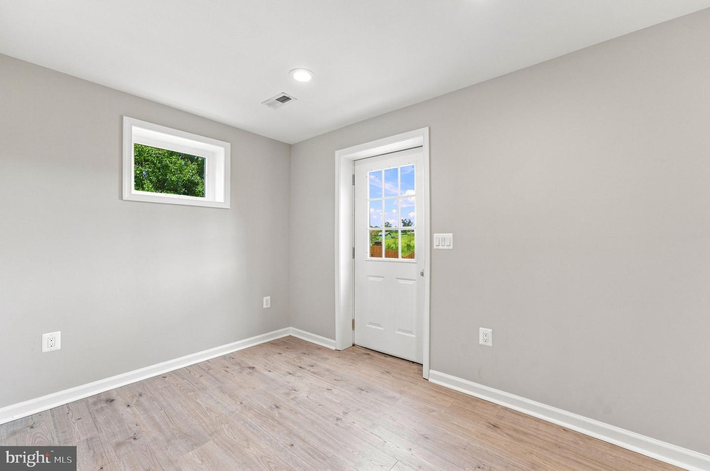 1388 Novum Church Property Photo 43