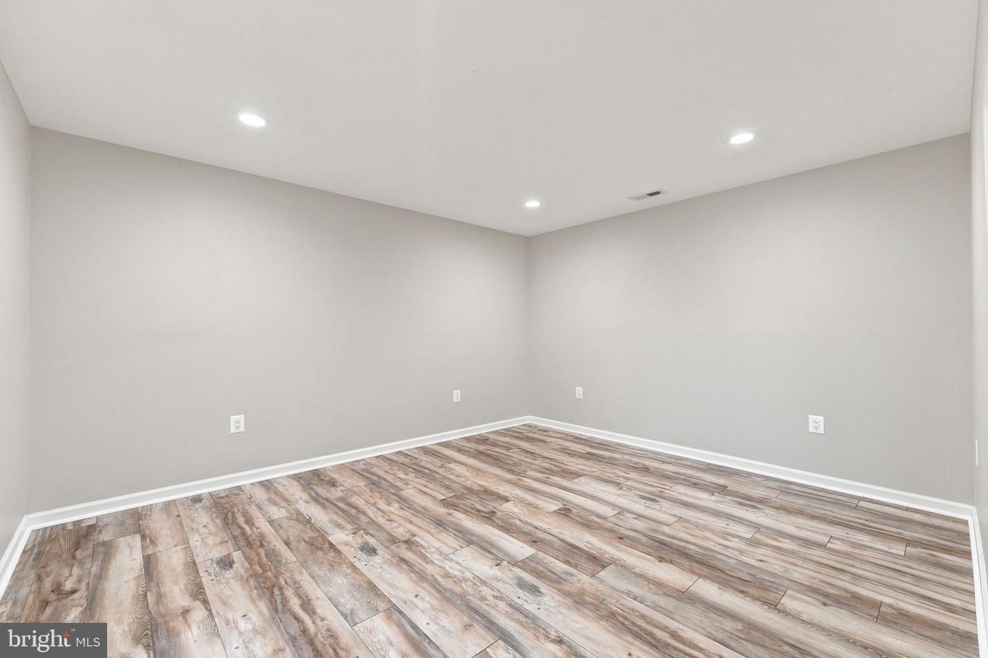 1388 Novum Church Property Photo 52