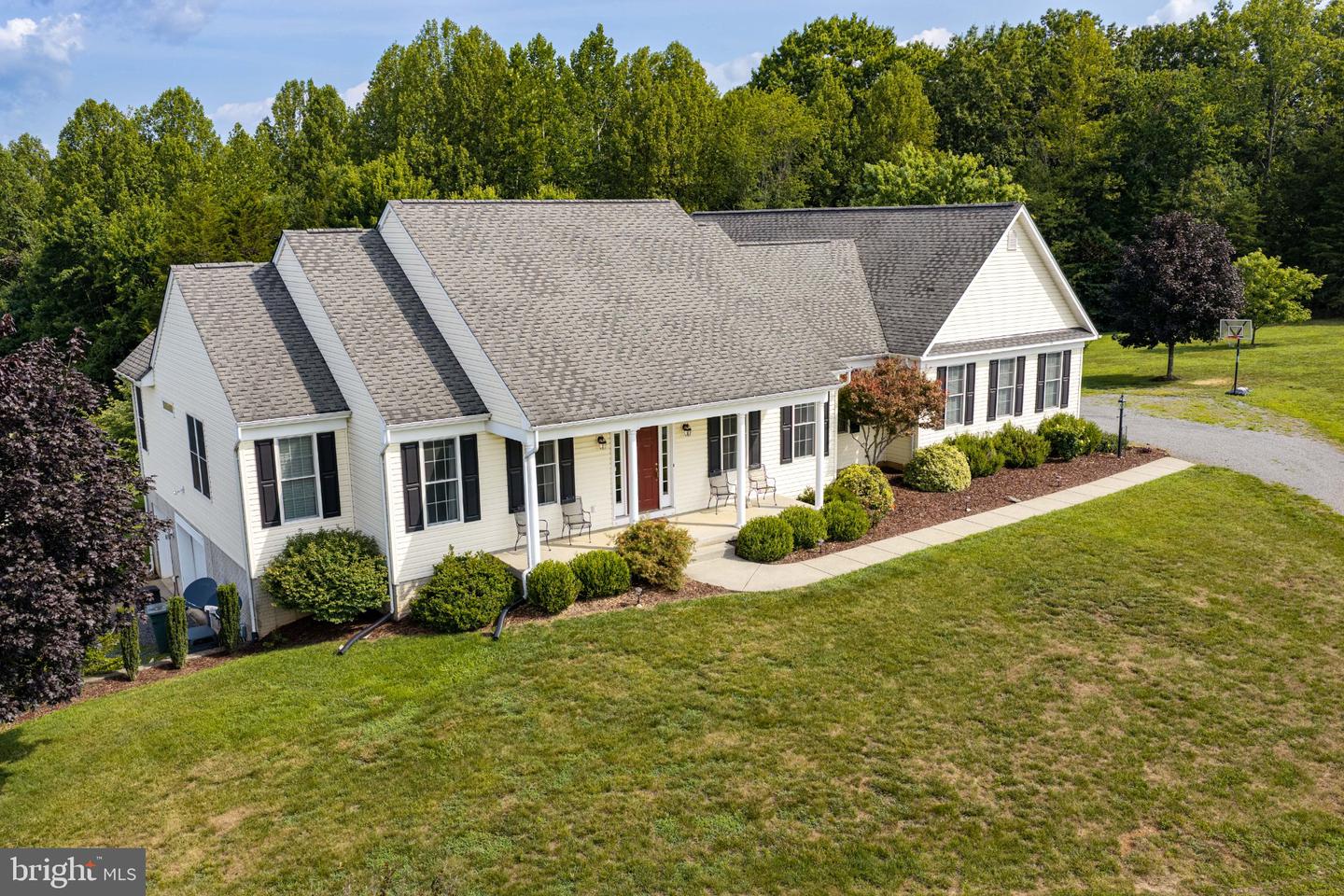 66 Wrights Ln Property Photo 4