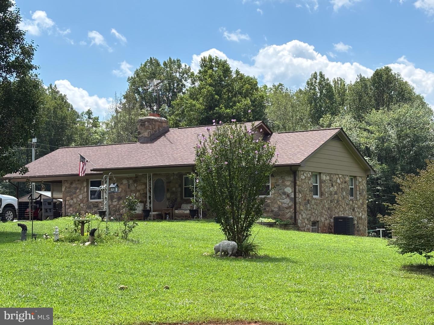 2242 Shelby Rd Property Photo 1