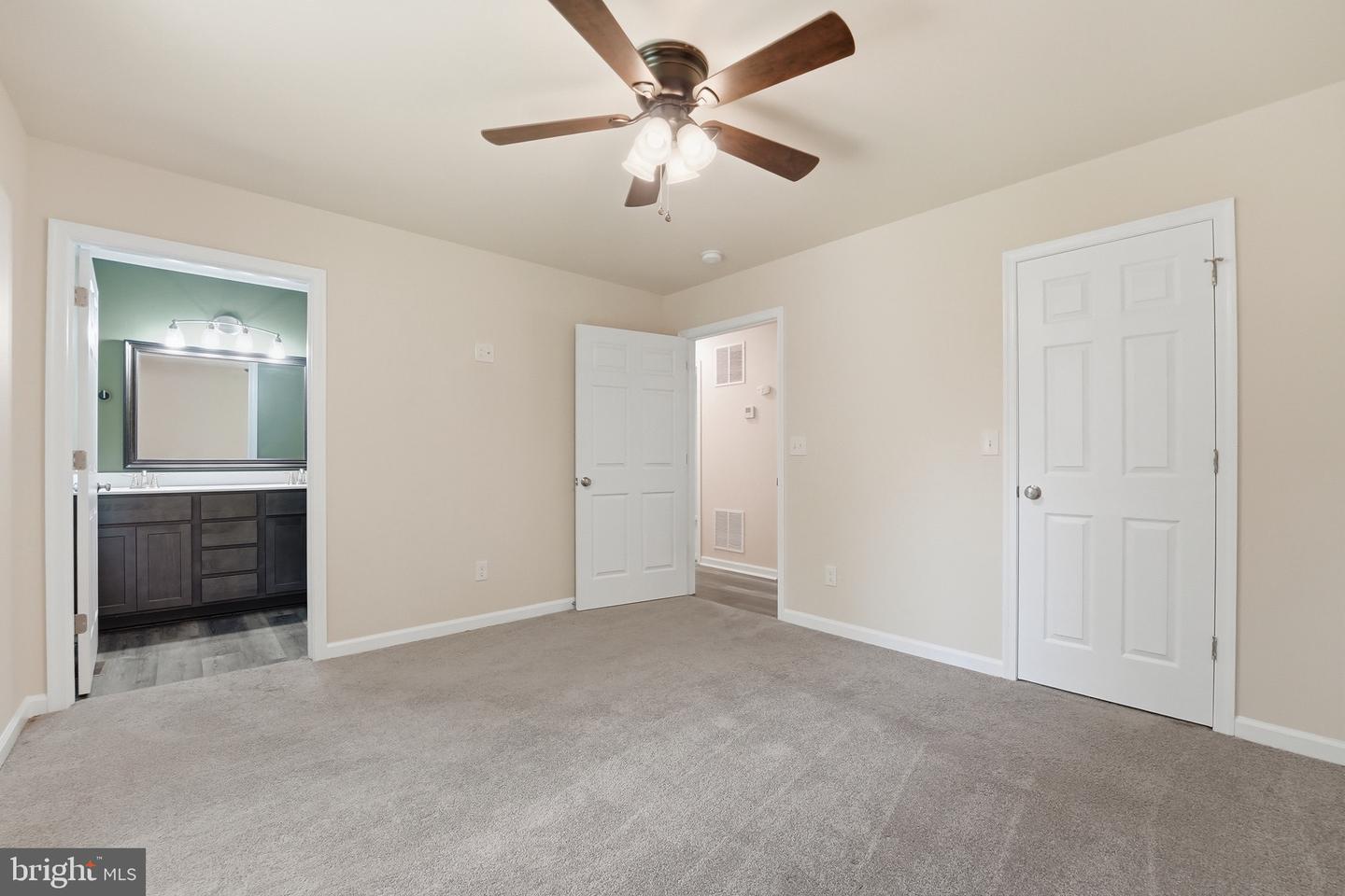 898 Seville Rd. Property Photo 17