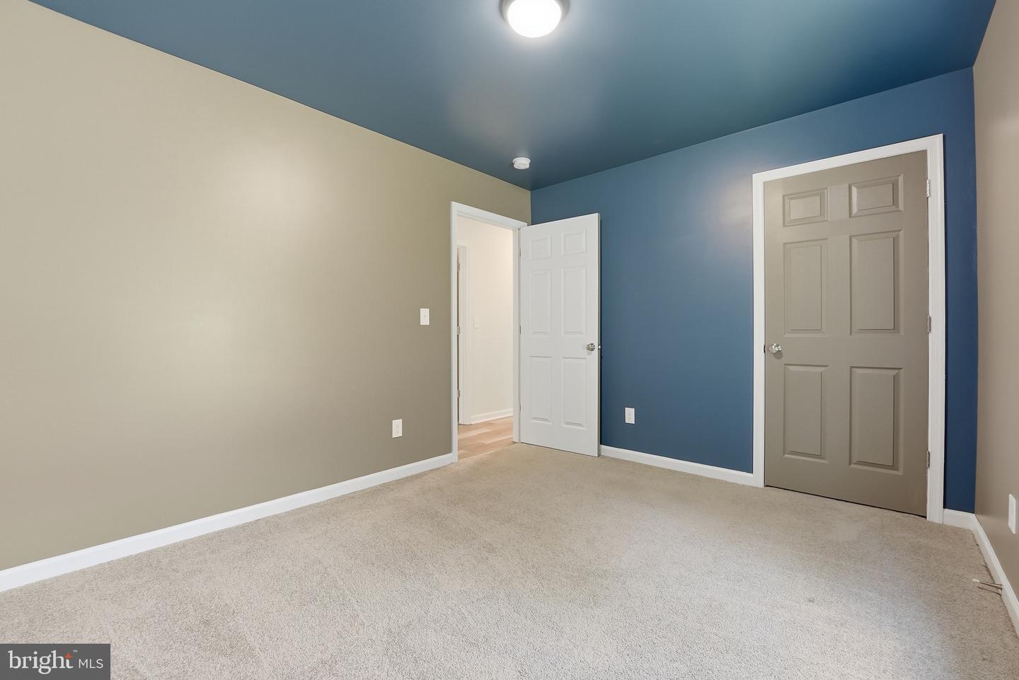 898 Seville Rd. Property Photo 24