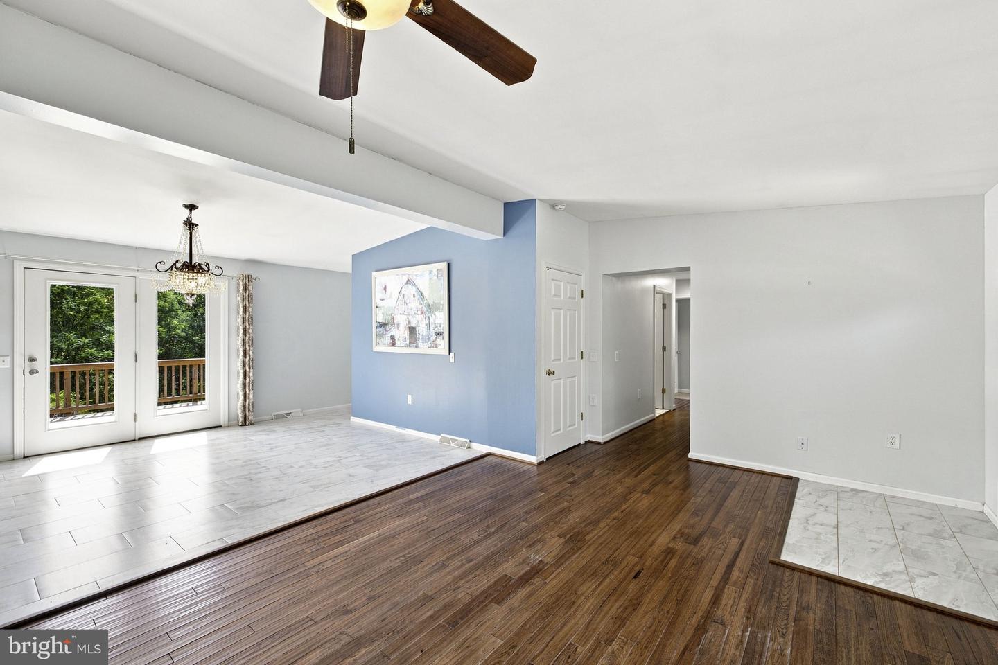 1245 Parish Rd Property Photo 8