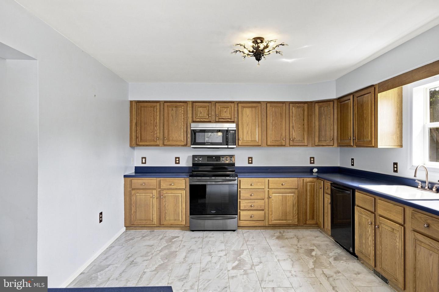 1245 Parish Rd Property Photo 13