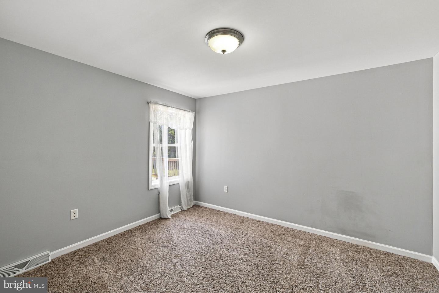 1245 Parish Rd Property Photo 25