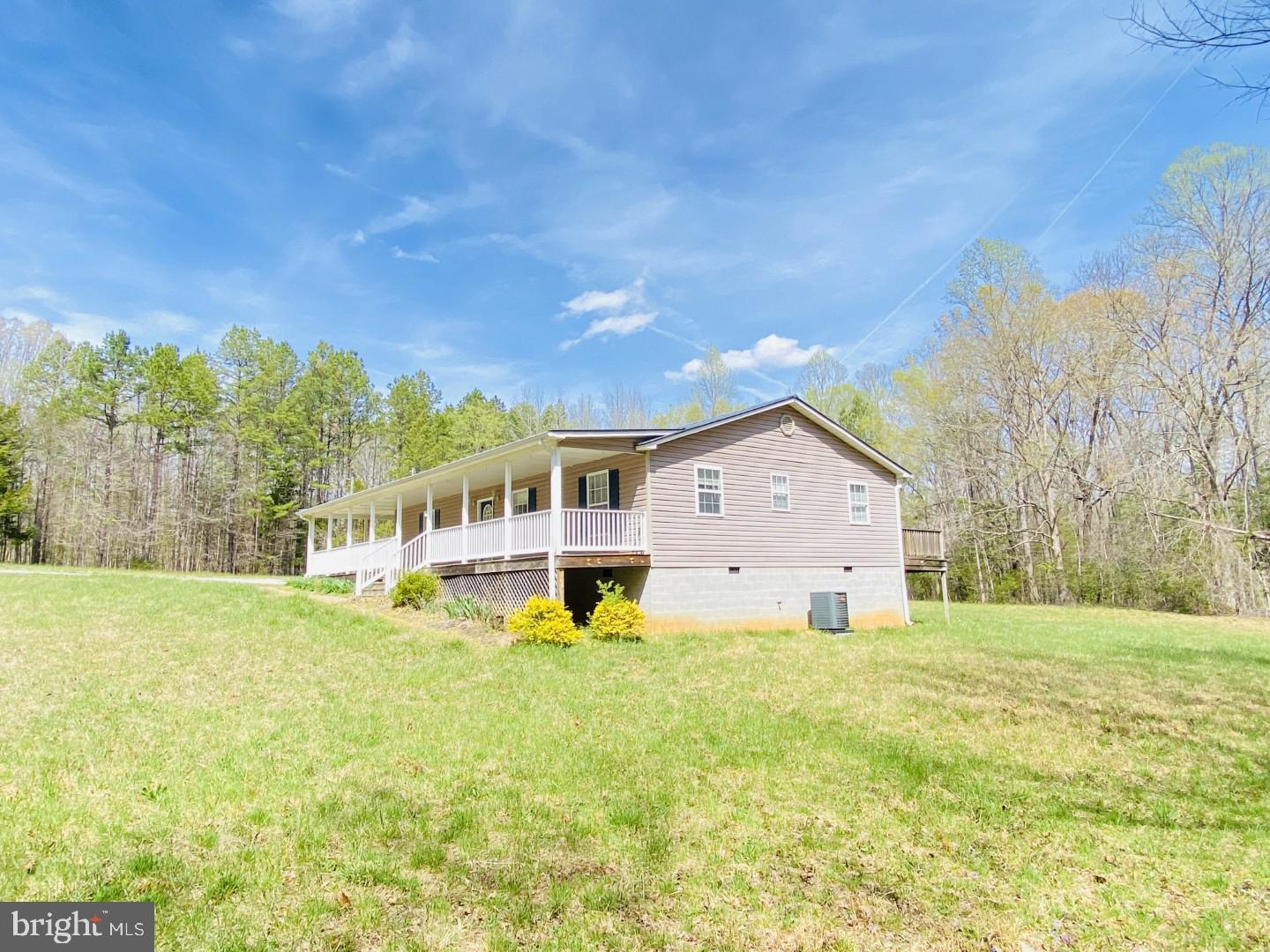 427 Muscadine Trl Property Photo 18