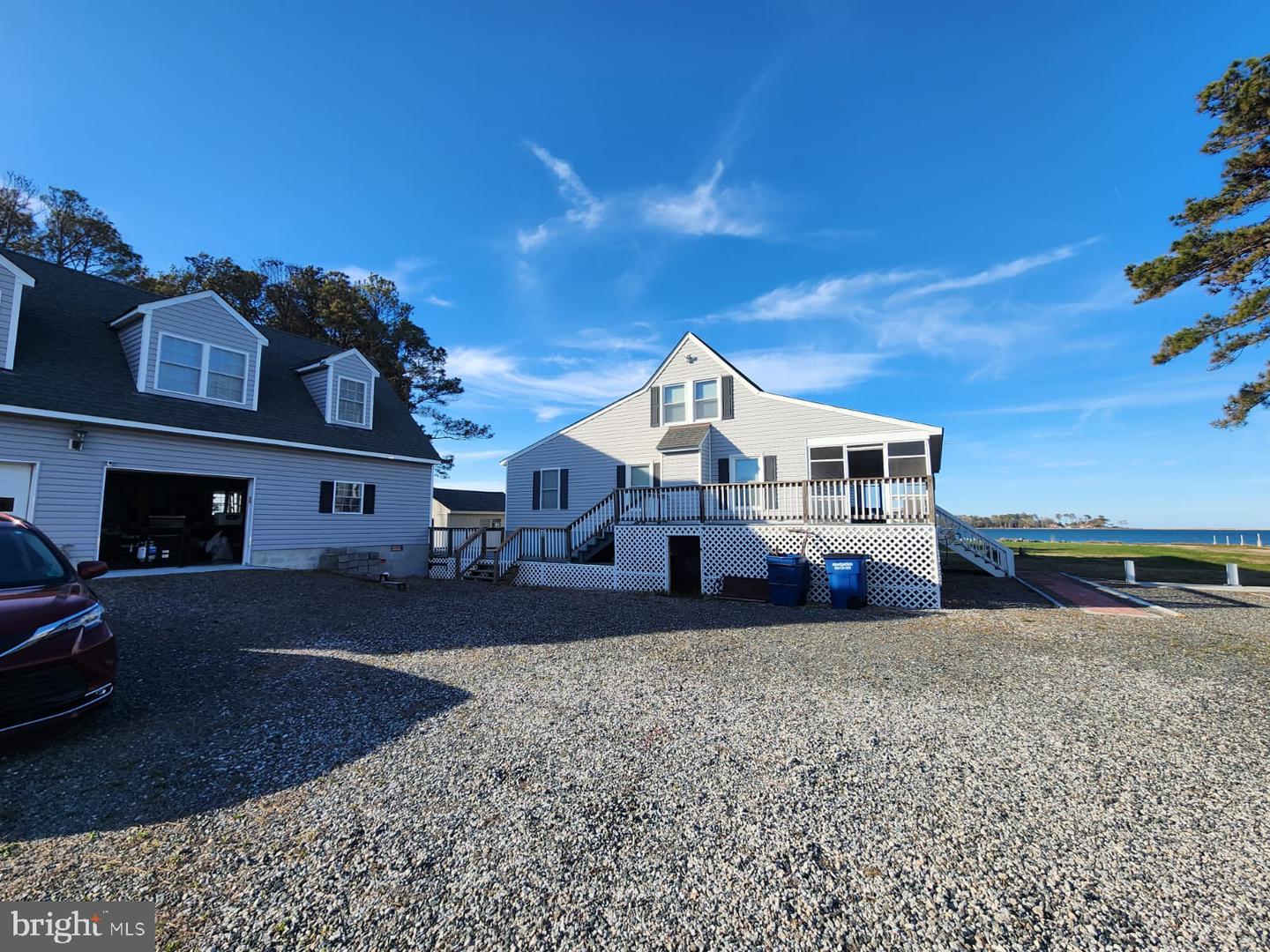1887 Point Breeze Dr Property Photo 16
