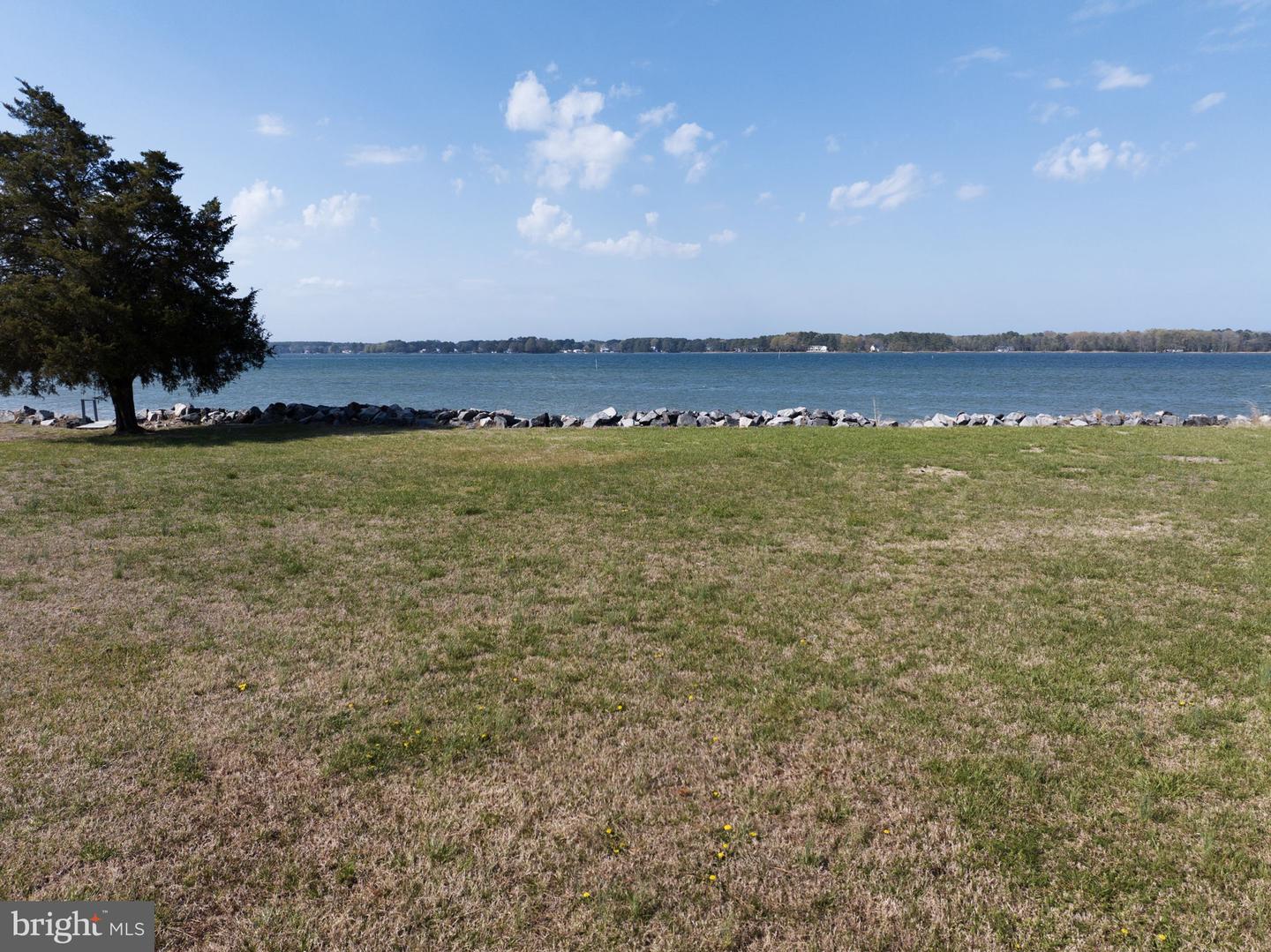 1887 Point Breeze Dr Property Photo 33