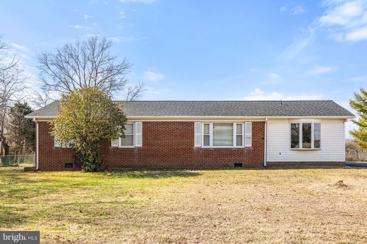 10012 Lake Jackson Dr Property Photo 1