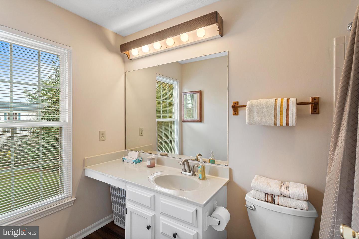 8502 Clearridge Ln Property Photo 15