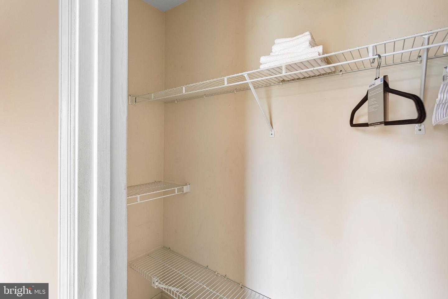 8502 Clearridge Ln Property Photo 22