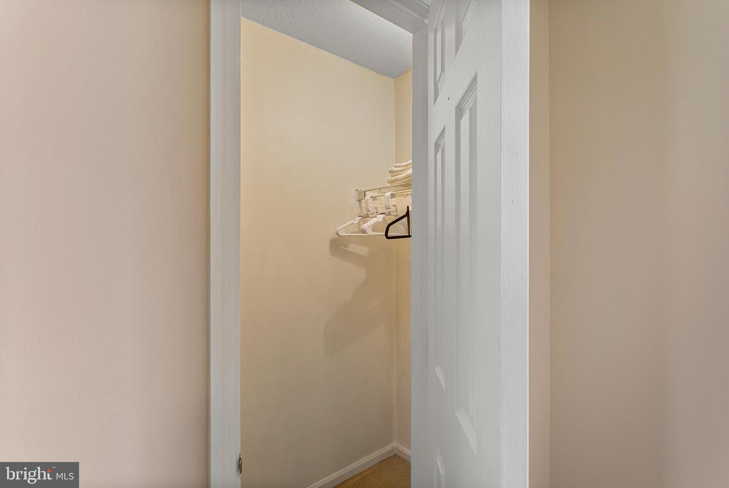 8502 Clearridge Ln Property Photo 25