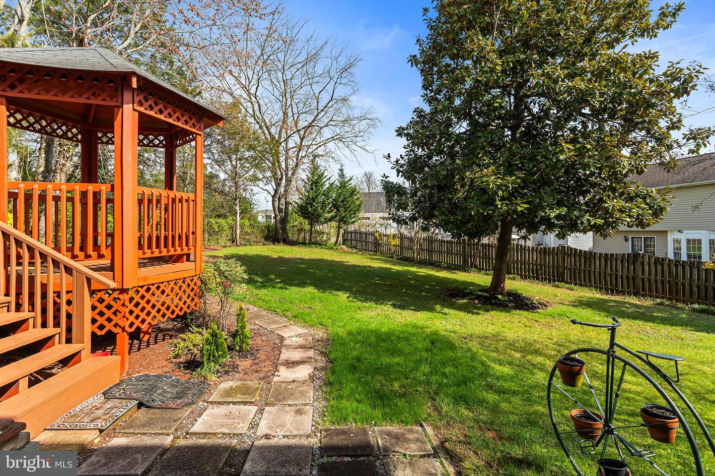 8502 Clearridge Ln Property Photo 34