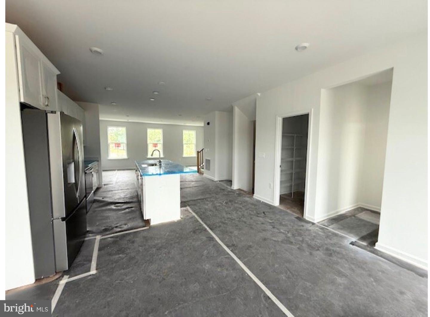 10106 Queens Way Property Photo 7