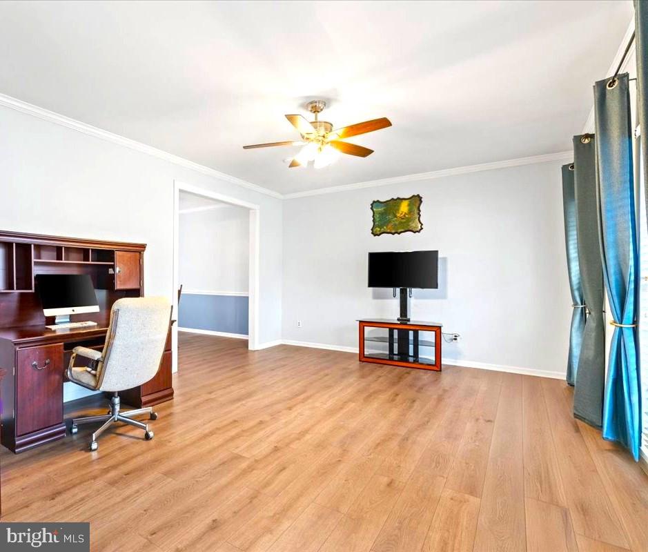 9553 Oakenshaw Dr Property Photo 7