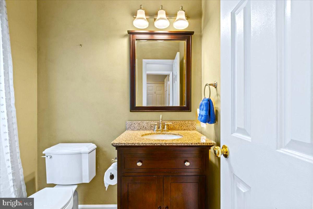 9553 Oakenshaw Dr Property Photo 18