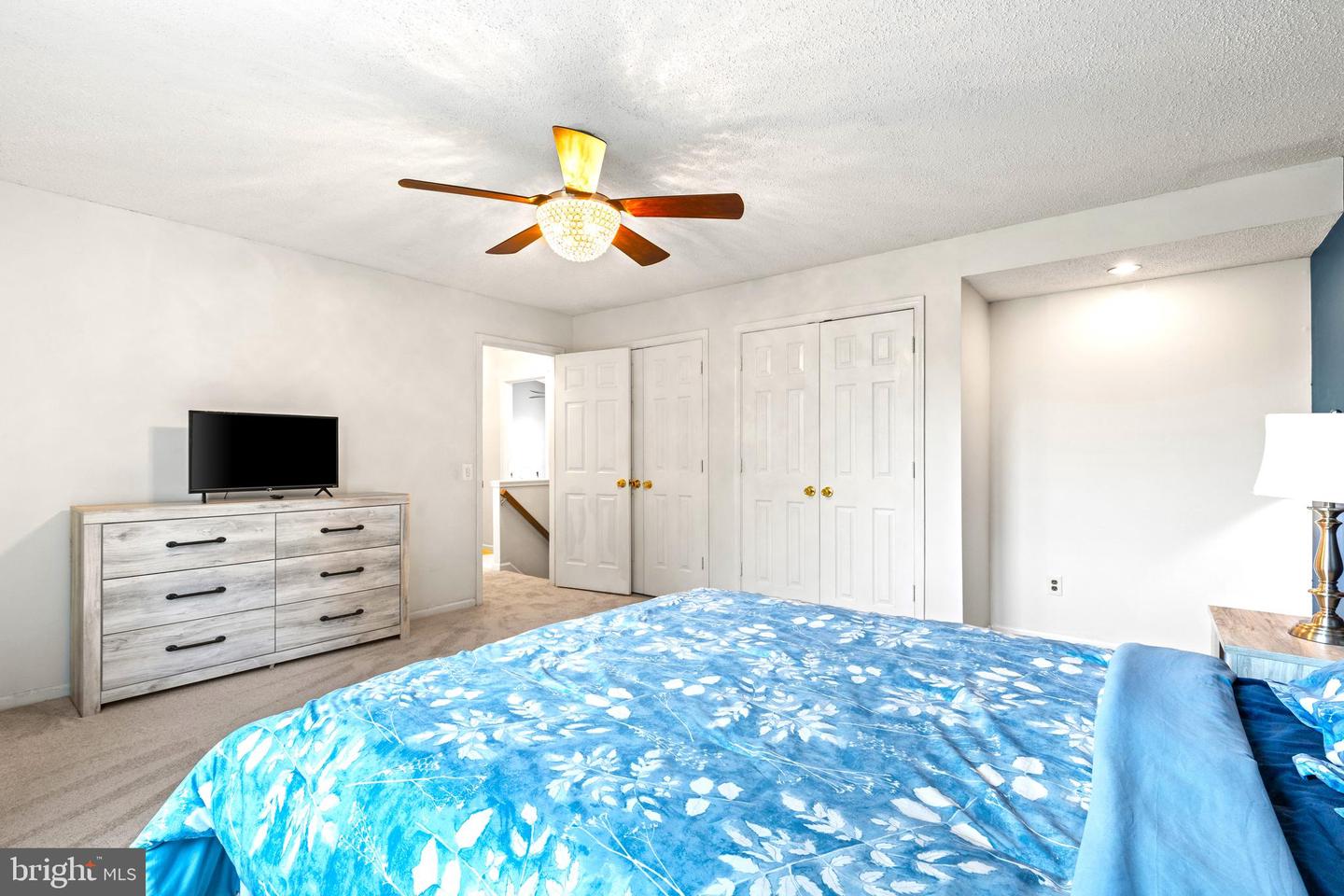 9553 Oakenshaw Dr Property Photo 23