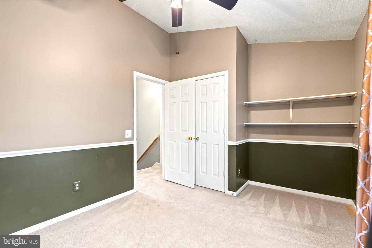 9553 Oakenshaw Dr Property Photo 25