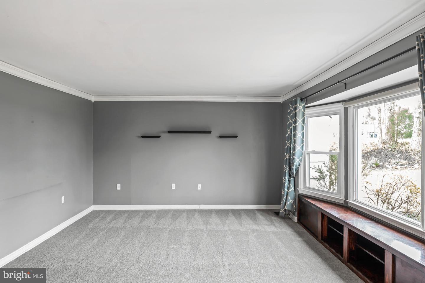 9355 Birchwood Ct Property Photo 7