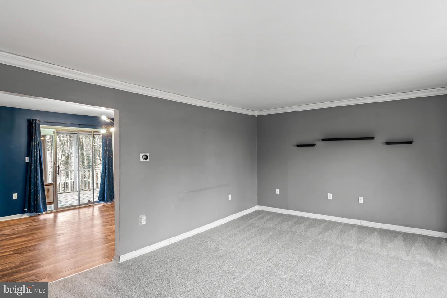 9355 Birchwood Ct Property Photo 8
