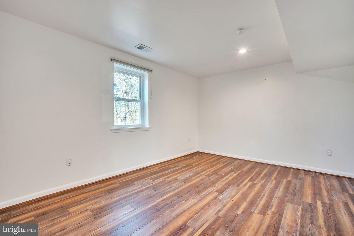8314 Liberia Ave Property Photo 10